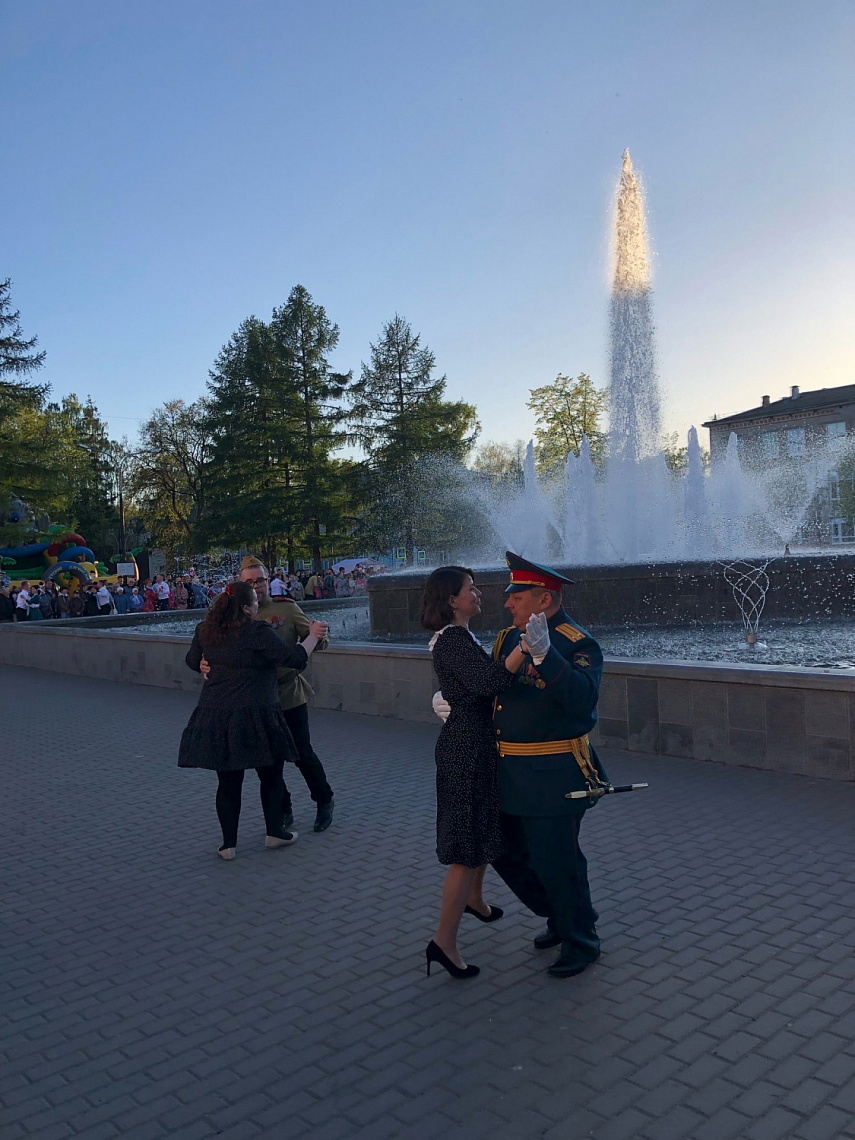 Акция "Вальс Победы" 