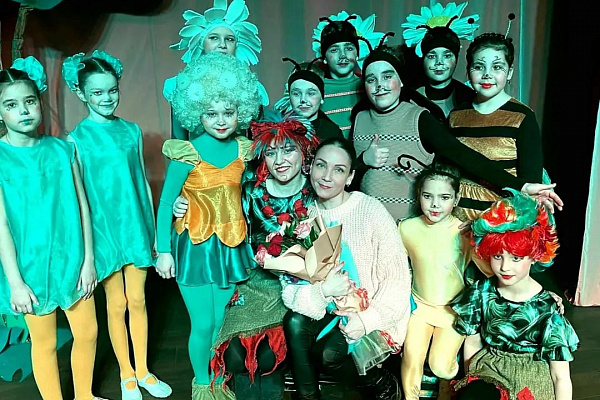 🎭ДЕНЬ ТЕАТРА В НТЮЗе ОТМЕТИЛИ ПРЕМЬЕРОЙ!🎭🎉