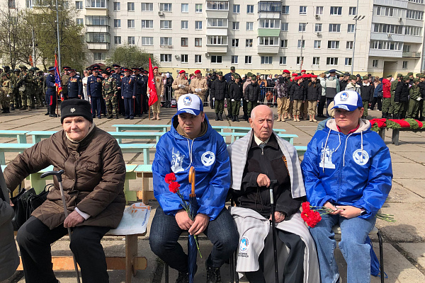 9 мая на площади Победы состоялась торжественная акция памяти
