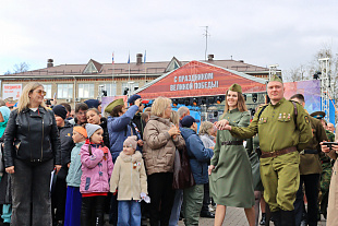 Акция "Вальс победы"