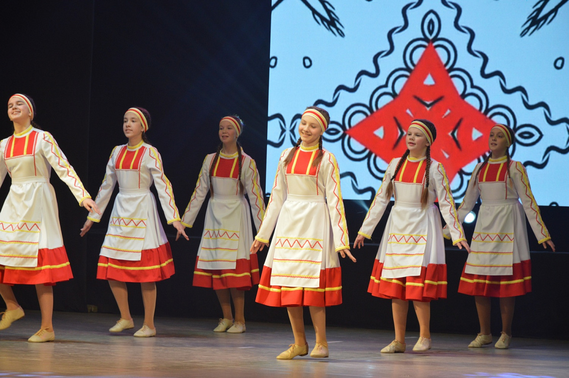 ОТЧЕТНЫЙ КОНЦЕРТ УДАЛСЯ! КОНЦЕРТНАЯ ПРОГРАММА "ШИРОКА СТРАНА МОЯ РОДНАЯ "- АЭТ "ЛЕГИОН"
