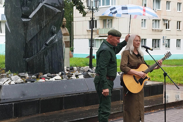 Международный фестиваль патриотической песни "Автомат и гитара - Сила в братстве"