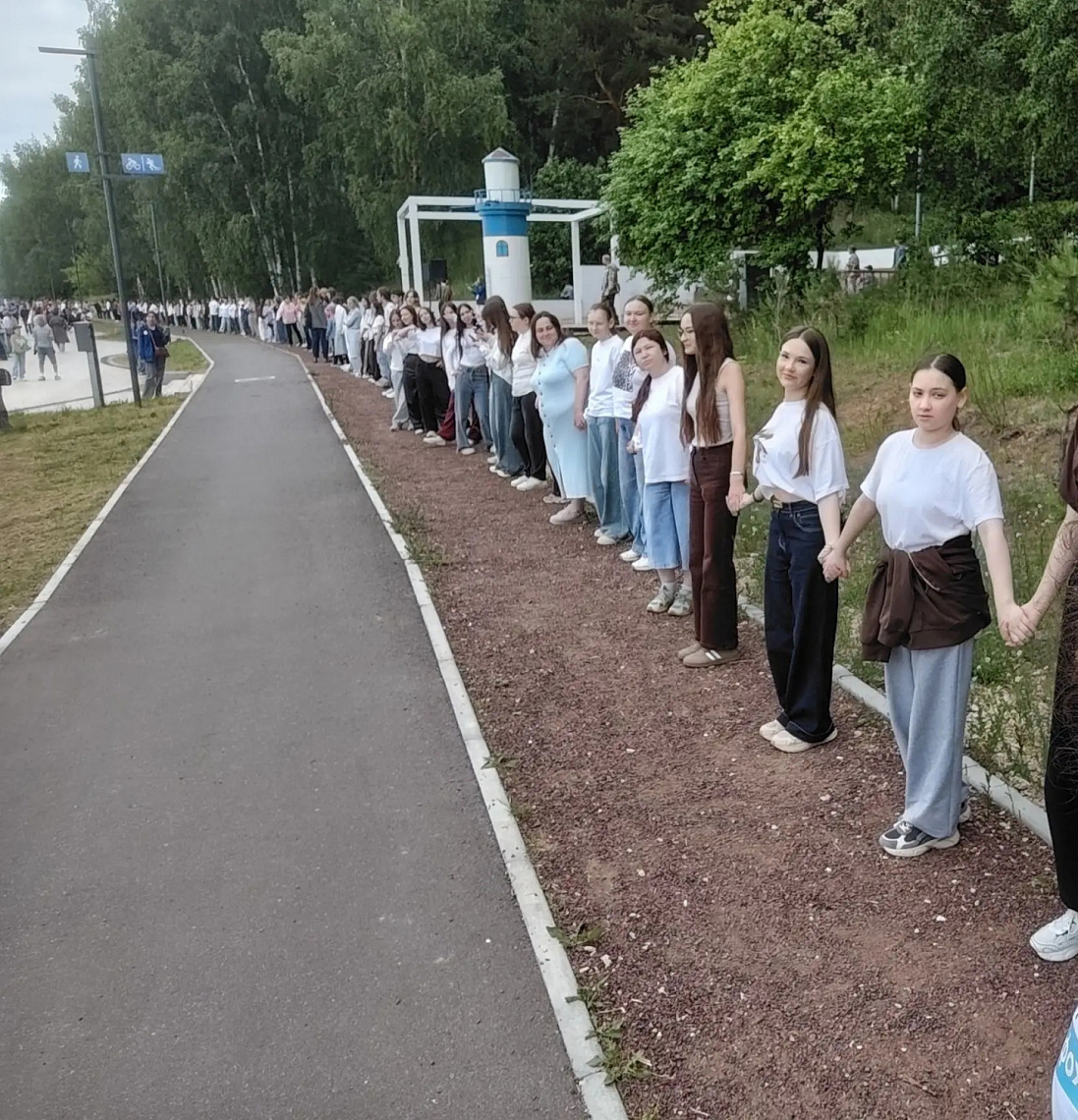 Сегодня, впервые в истории города Чайковский, состоялся грандиозный флешмоб «Нереальная волна»