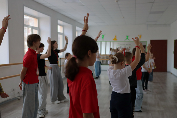 В рамках VI Открытого краевого фестиваля-лаборатории «Театральные каникулы» все участники и руководители творческих коллективов получили ценные знания и опыт благодаря профессиональным мастер-классам
